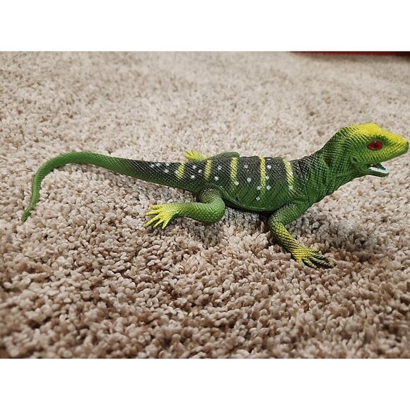 Lot Of 2 Plastic Lizard FIGURINES - Picture 5 of 9